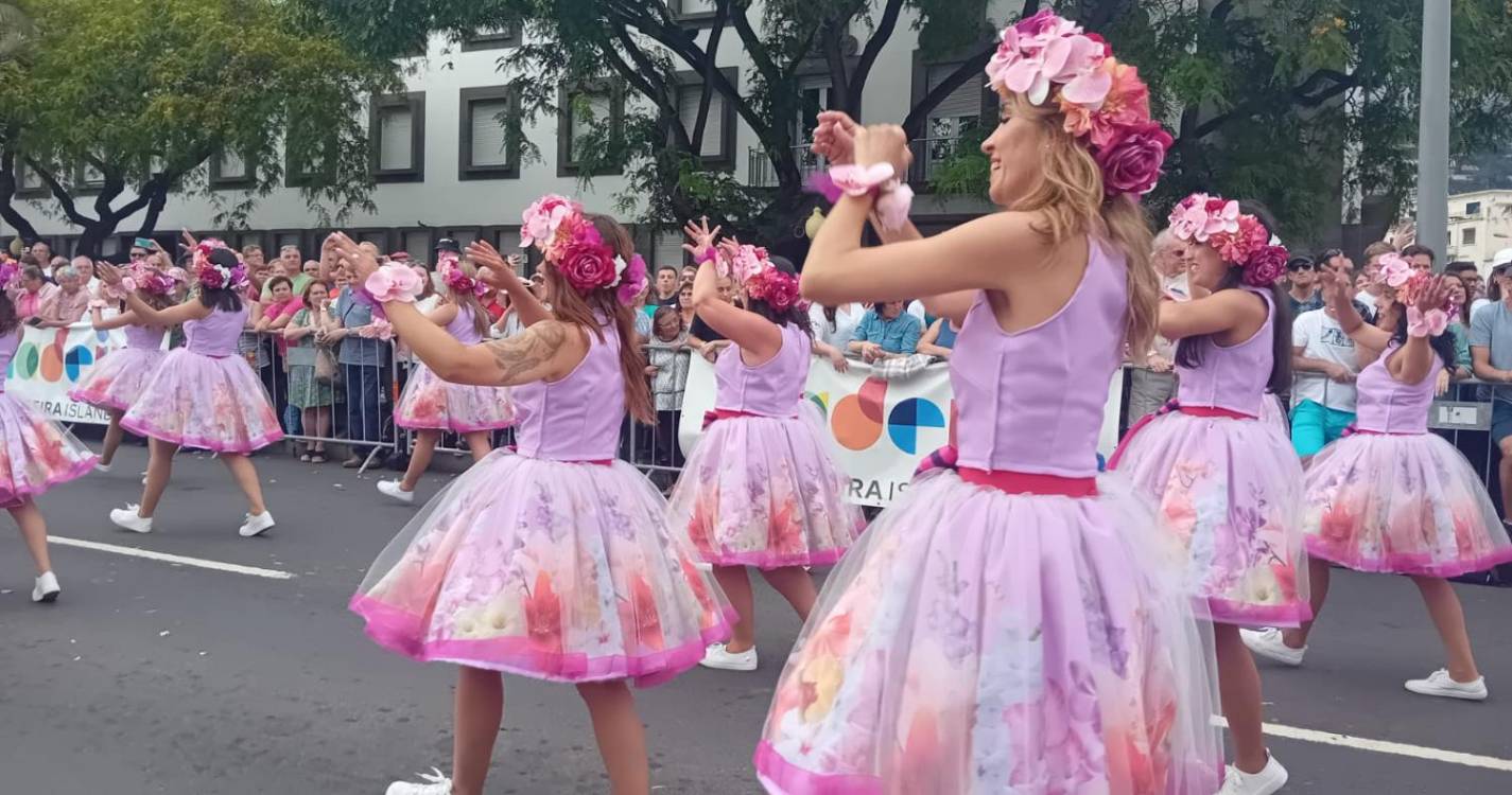 Mónica Freitas é figurante na trupe FT fitness