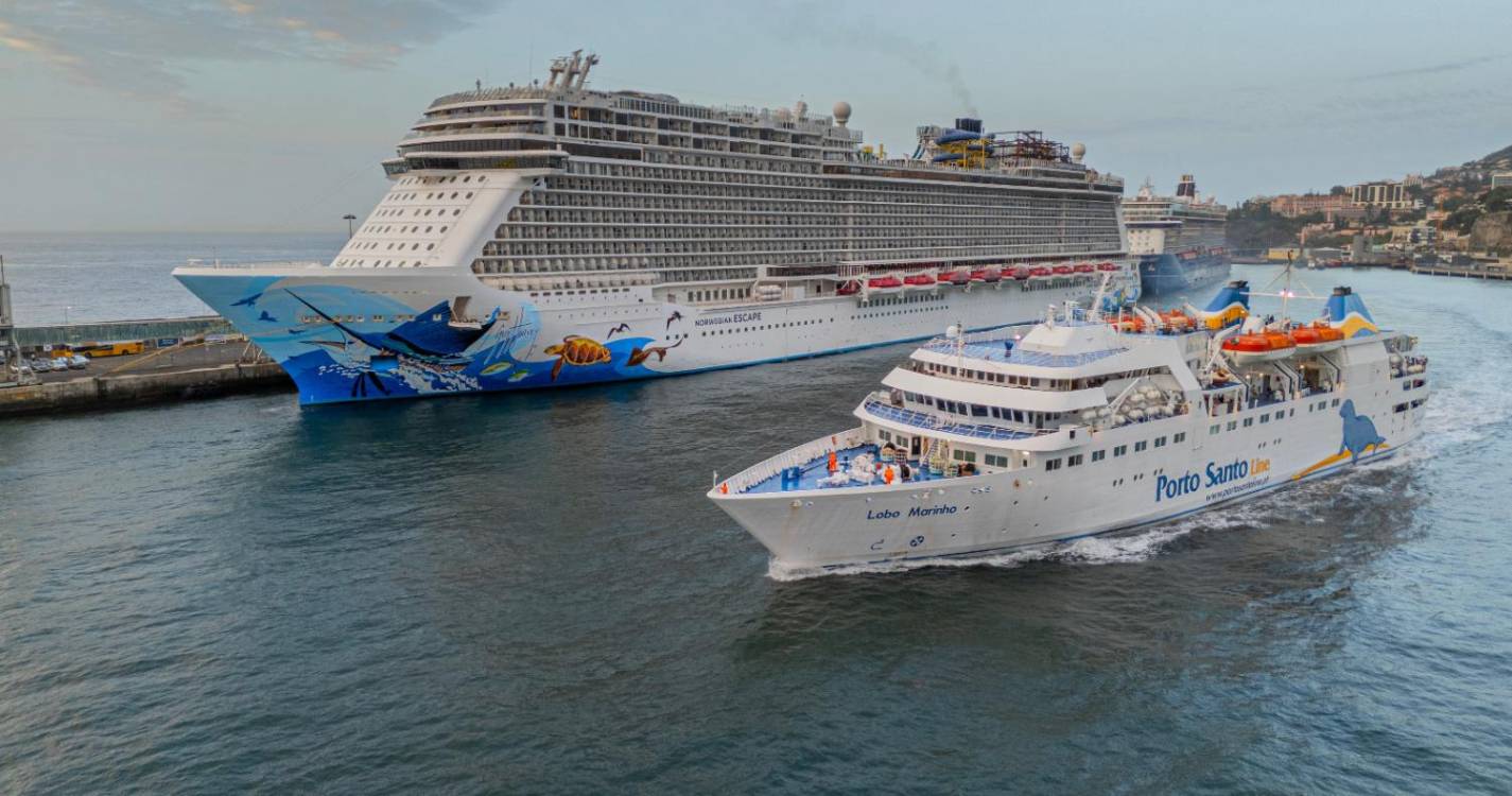 Fim de semana com quatro navios e mais de 12 mil pessoas