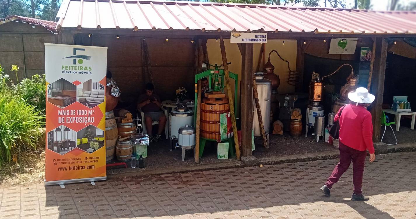 Feira Agropecuária já começou no Porto Moniz (fotos)