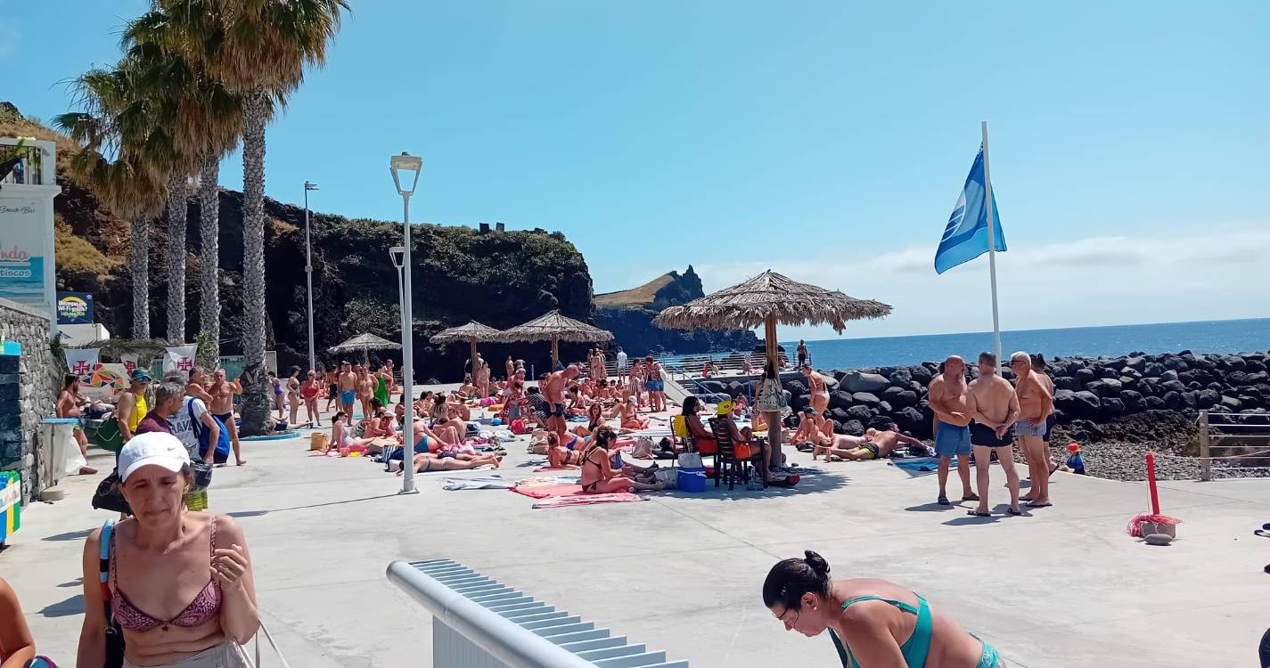 Reis Magos e Praia das Palmeiras com muita procura (com fotos)