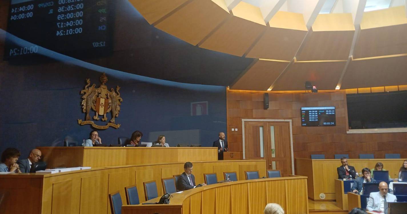 “Pessoas sabem que ano após ano pagam menos impostos na Madeira”, frisa o PSD
