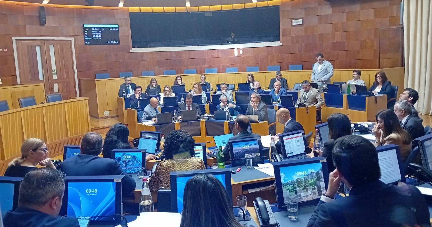 Votos: ‘Saudação aos bombeiros’ e ‘protesto por discriminação a pescadores’