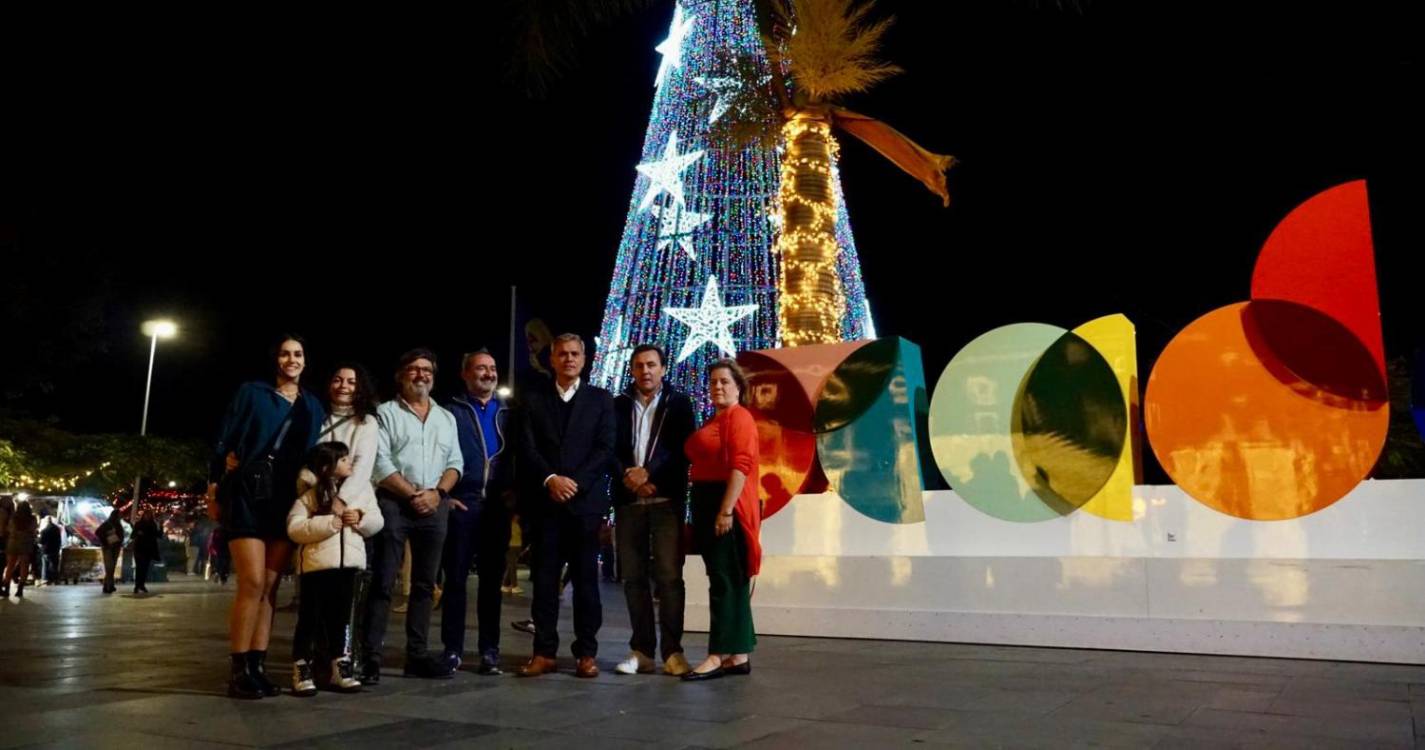 Eduardo Jesus visita iluminações e enfatiza o cuidado ambiental