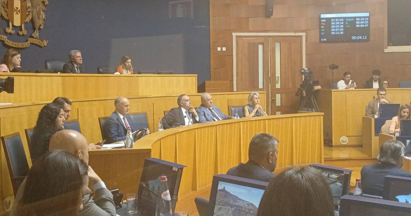 “Não entraremos em loucuras nas contas públicas”, garante Rogério Gouveia