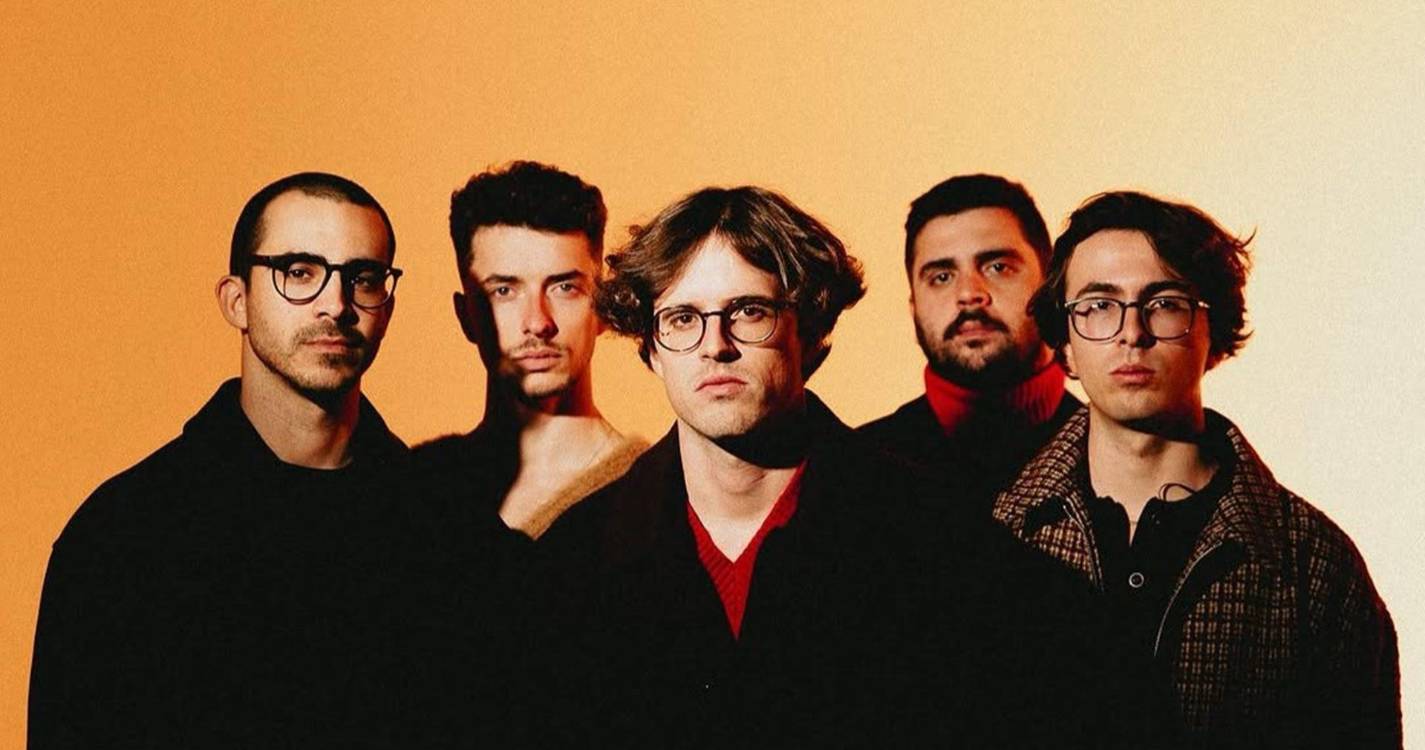 ‘Deslocado’ dos NAPA nomeada para Globo de Ouro de Melhor Canção