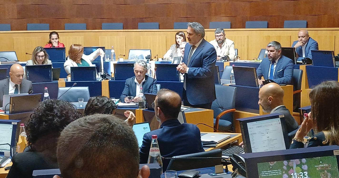 Rampa para ferry é “mera medida propagandística”, diz Miguel Castro