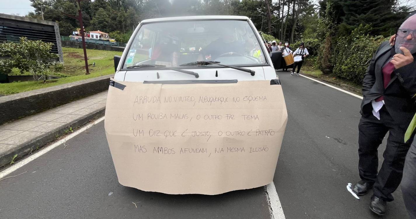 Chega e Miguel Arruda não escapam à sátira política na Festa dos Compadres (com fotos)