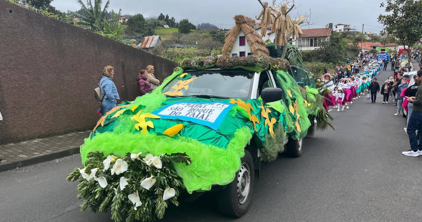 Cortejo folião já anima Festa dos Compadres em Santana (com fotos e vídeo)