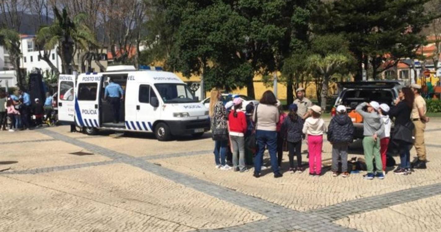 Exposição de agentes de proteção civil em Machico [com fotos]