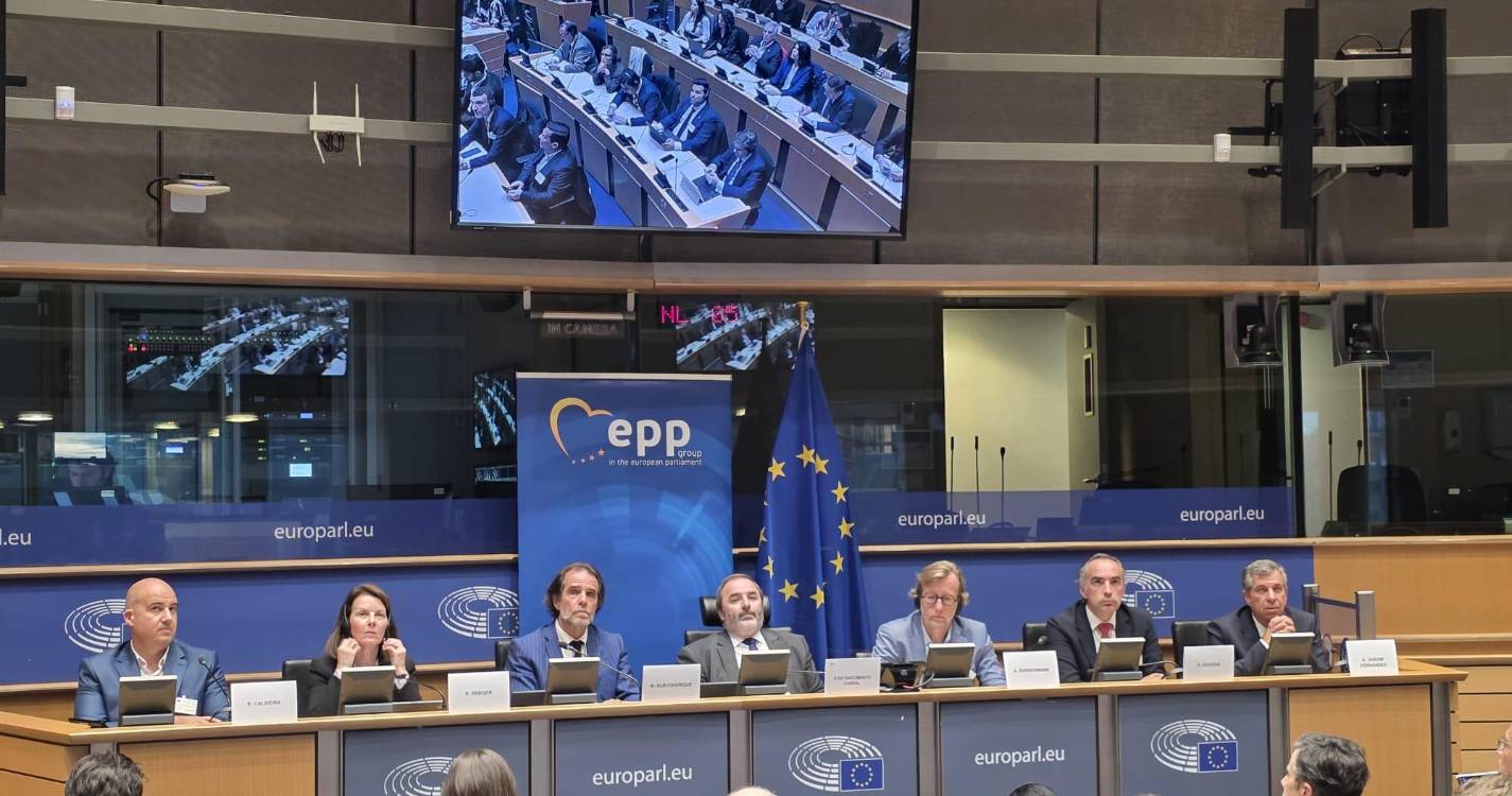 Albuquerque entrega em Bruxelas contributos da Região para a Nova Estratégia da UE para as RUP