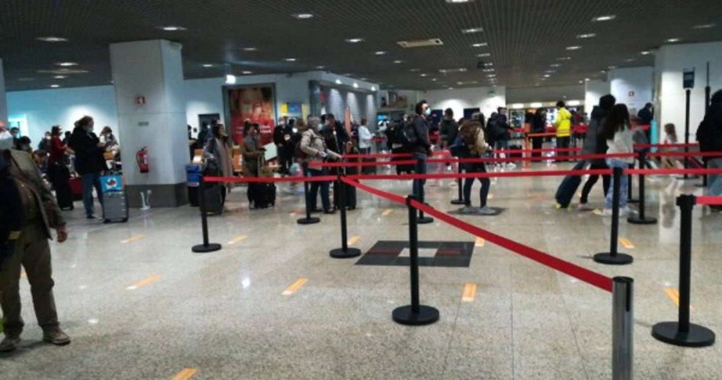 Mau tempo provoca enchente no Aeroporto da Madeira