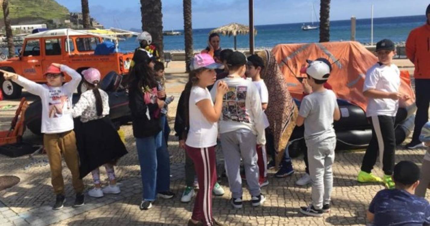 Exposição de agentes de proteção civil em Machico [com fotos]