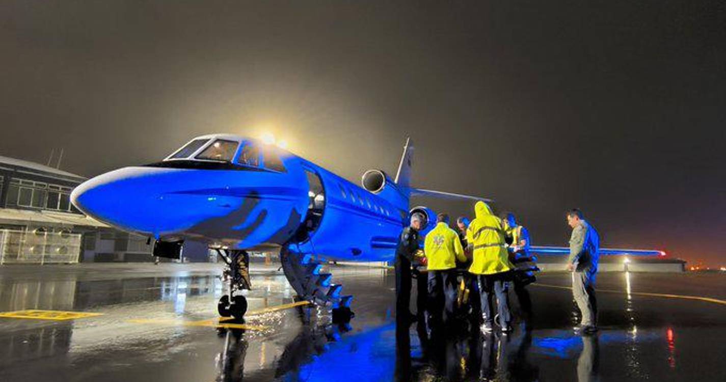 Força Aérea transportou dois doentes urgentes durante a noite de ontem