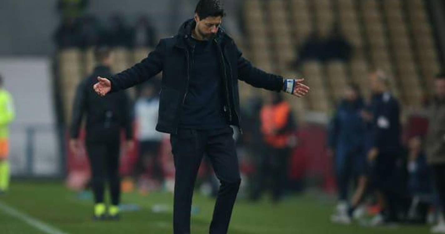 ‘Grandes’ trocam de treinador durante a mesma edição da I Liga pela primeira vez