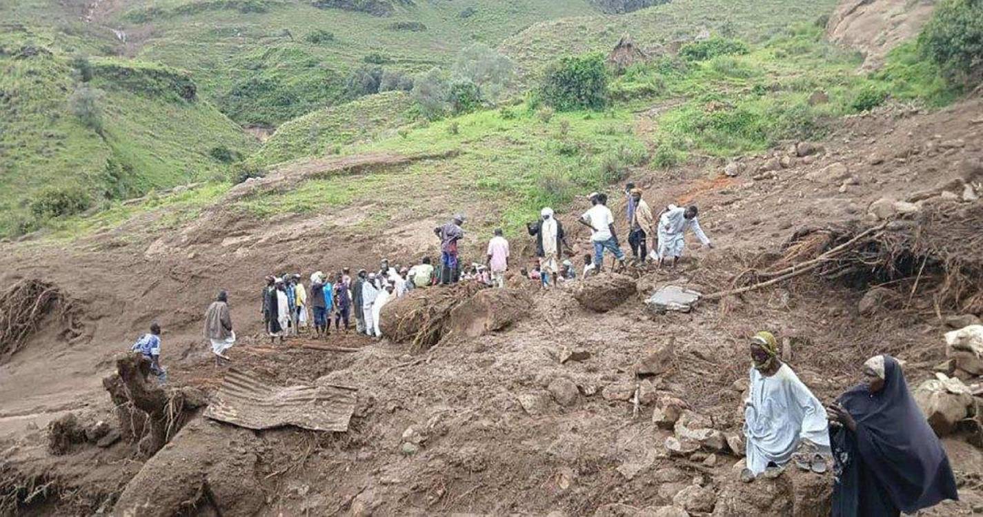 Sudão: Papa expressa dor e solidariedade após desastre natural que matou mil pessoas