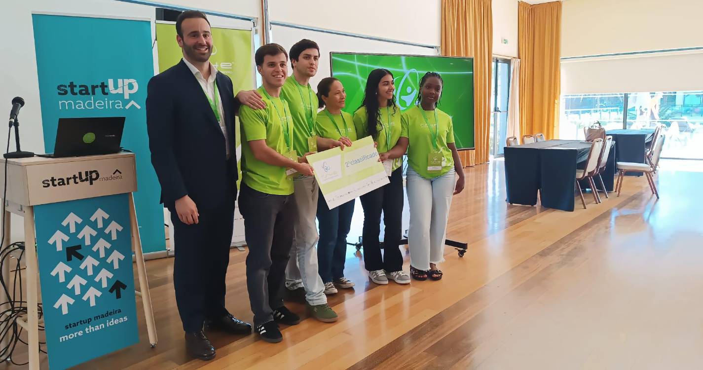 rs4e: 14 ideias de negócio saltaram para o palco e três conquistaram o júri e o público