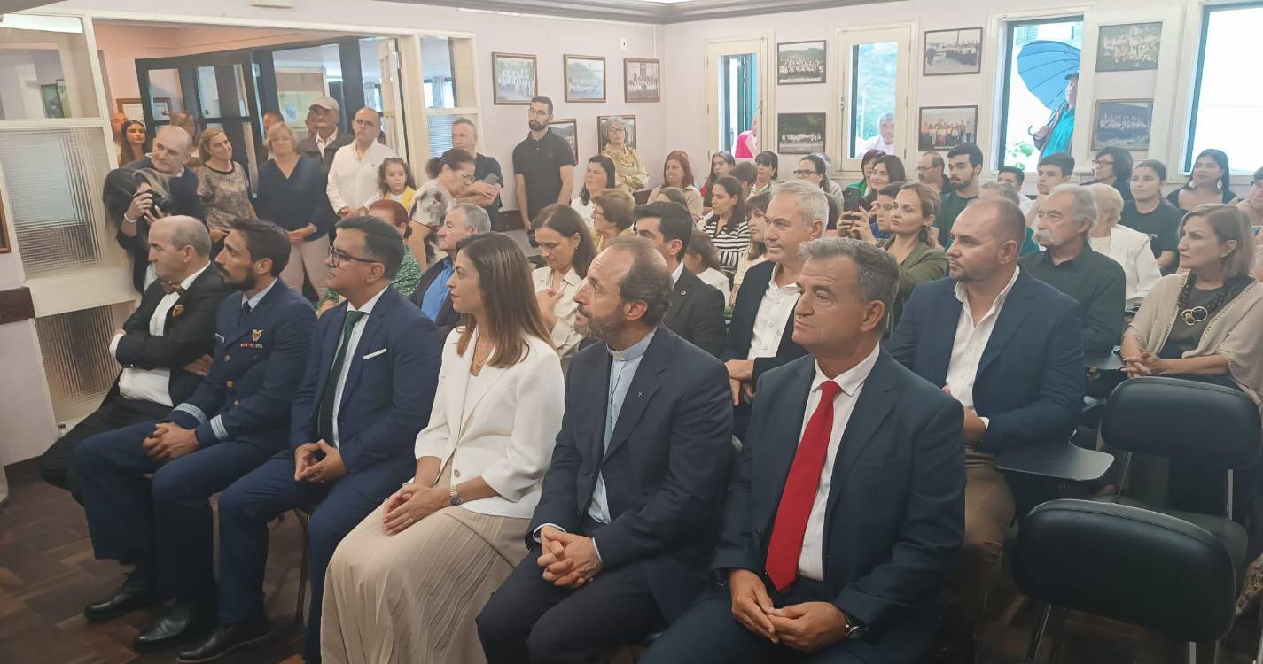 São Roque do Faial pede estacionamento e arruamento à volta da Igreja