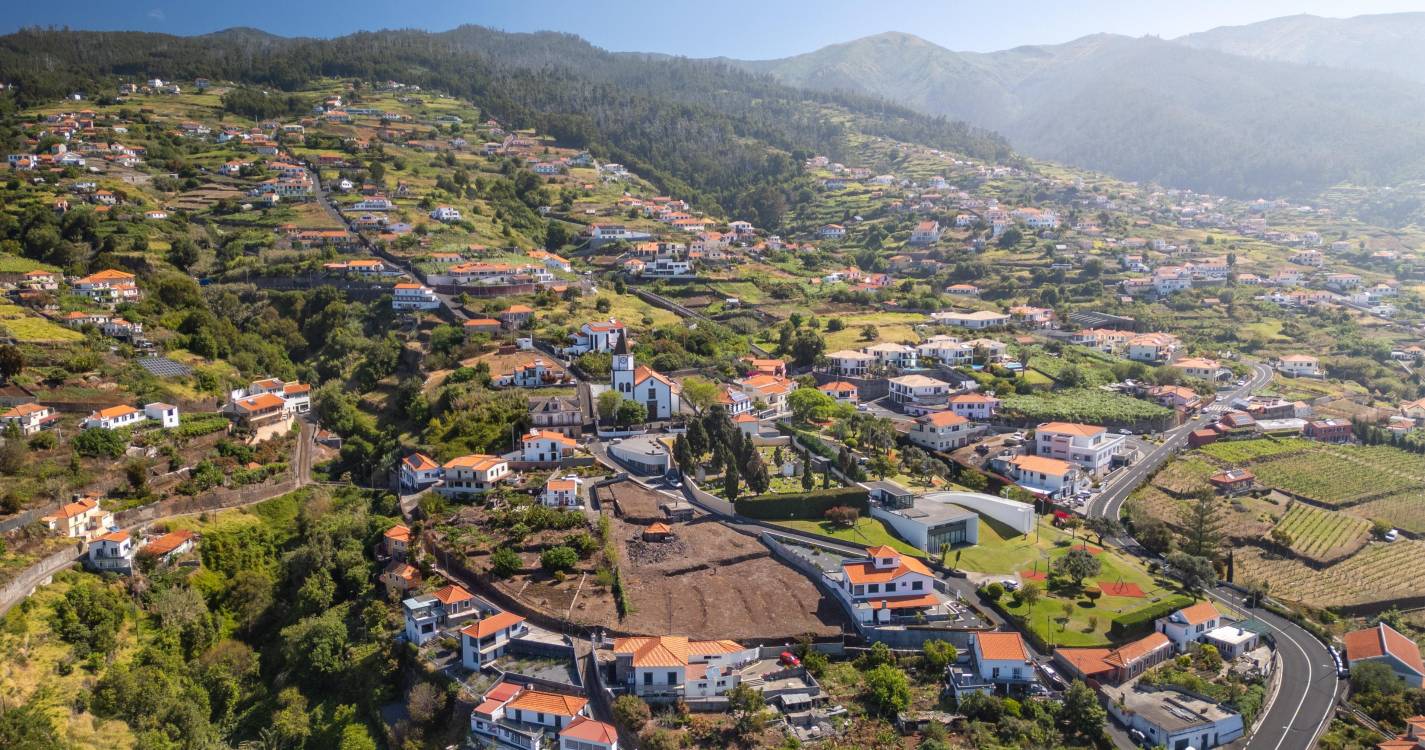 Estrada ER222 na Calheta já está transitável