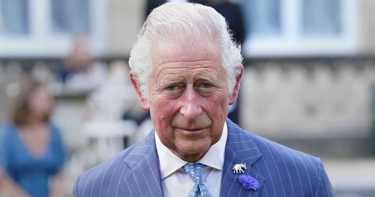 Dramas familiares e problemas de saúde marcaram primeiro ano de reinado de Carlos III