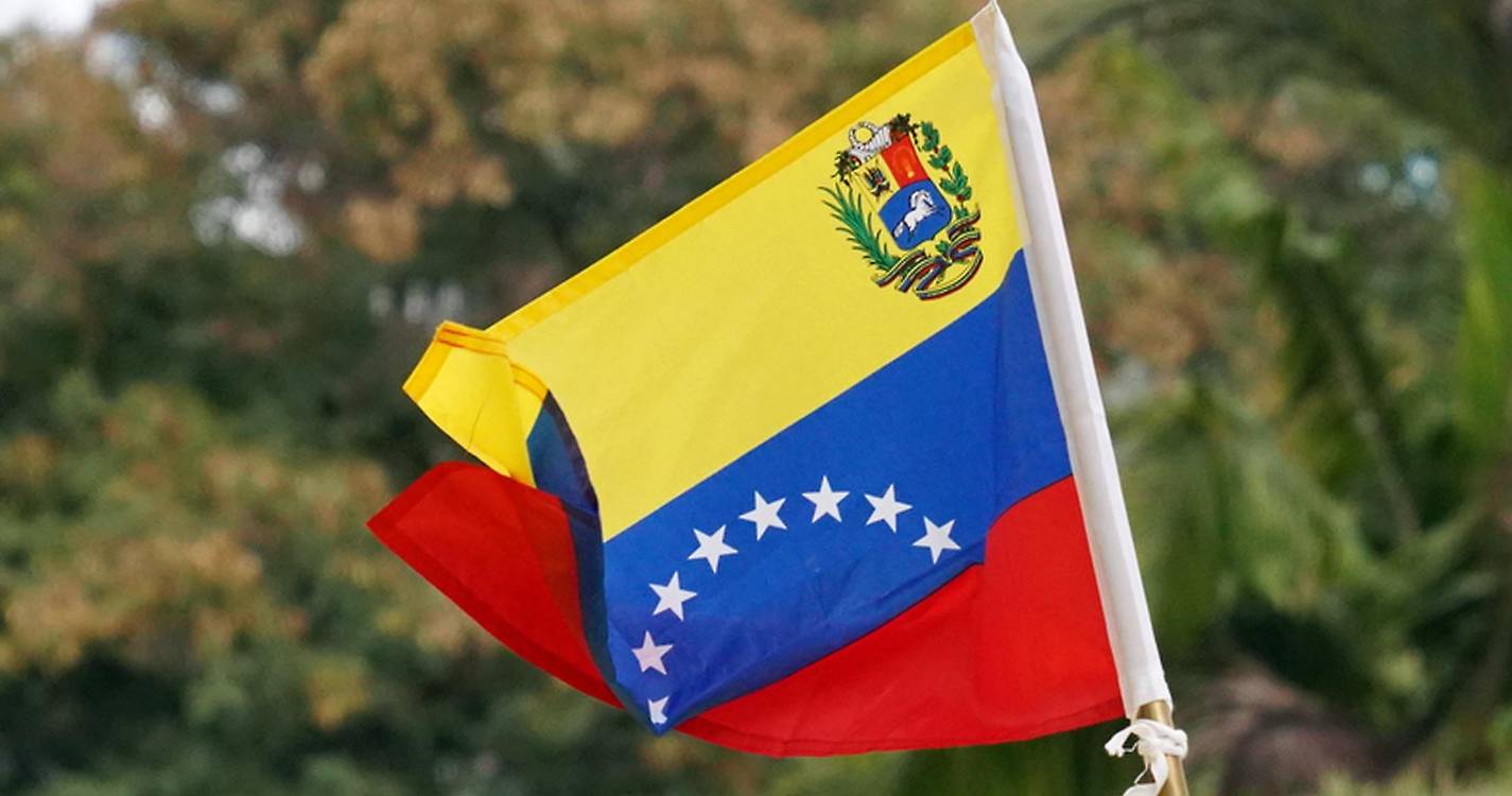 Cerca de 50 pessoas participaram em marcha de apoio à liberdade na Venezuela no Funchal