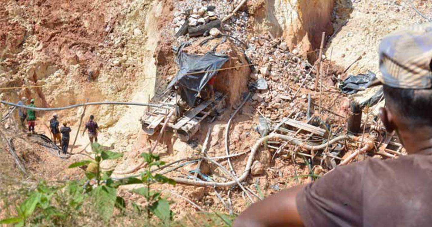 Dez mortos e três feridos em desabamento de mina na Venezuela