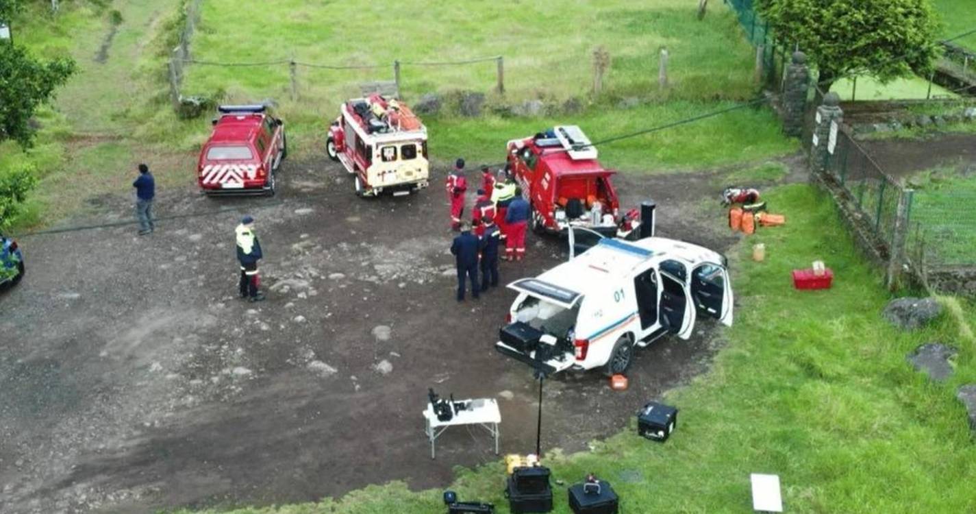 Veja as imagens do resgate dos cinco turistas na noite de sábado (com vídeo)