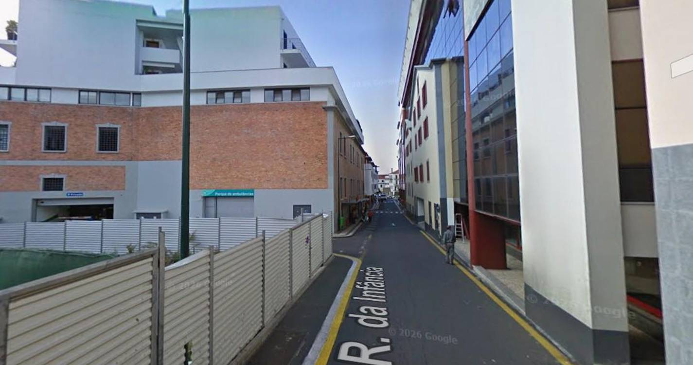 Falso alarme na Rua da Infância mobiliza duas corporações de bombeiros