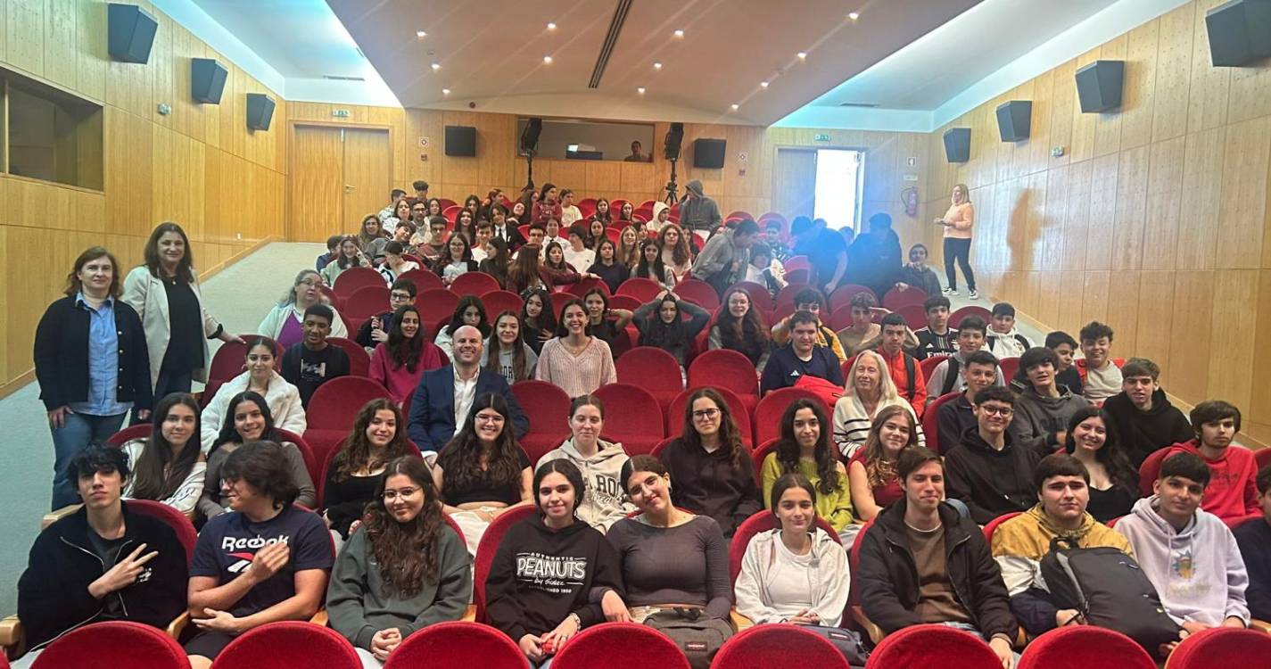 ‘Parlamento dos Jovens’: Miguel Iglésias debateu temática das Novas Tecnologias na Ponta do Sol