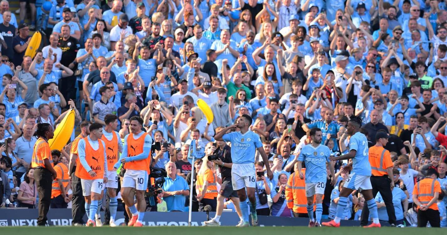 Manchester City é o primeiro tetracampeão de futebol em Inglaterra