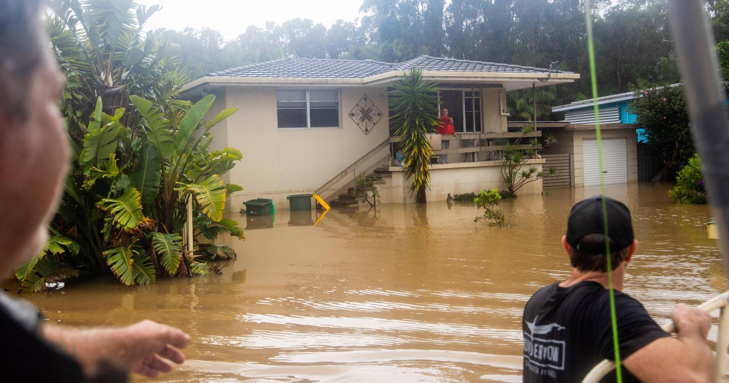 Inundações recorde na Austrália deixam quatro mortos e um desaparecido