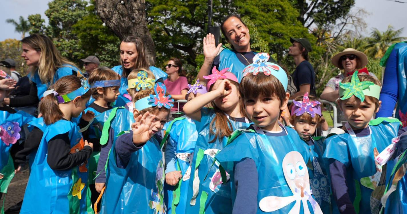 Mais de mil mascarados brilharam no Carnaval das Crianças (com fotos)