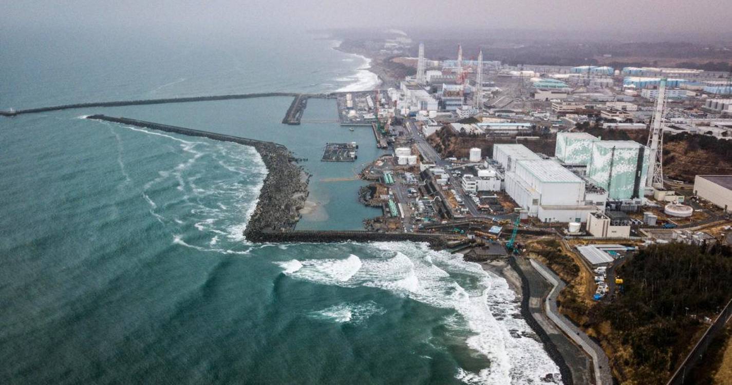 Fuga de 5,5 toneladas de água radioativa no interior da central de Fukushima