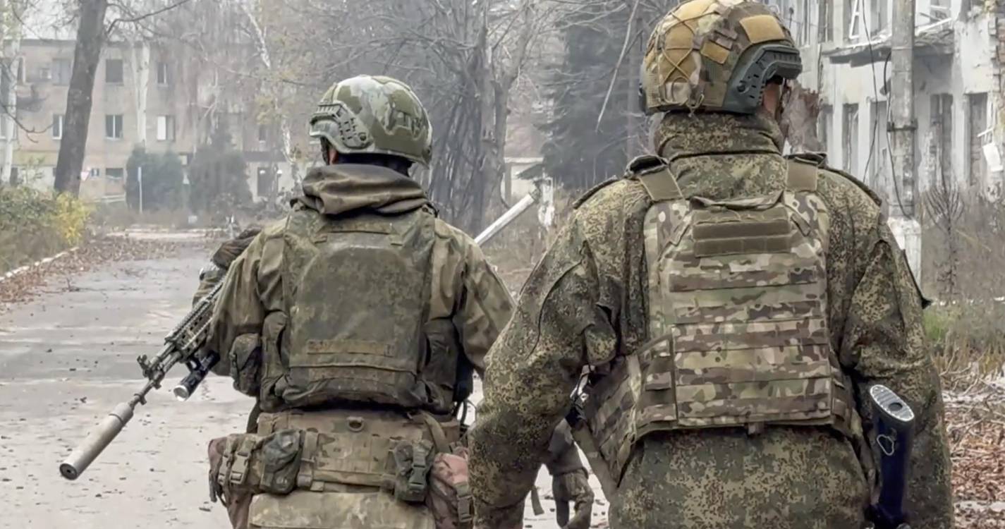 Ucrânia: Rússia aumentou em novembro ataques com drones e mísseis