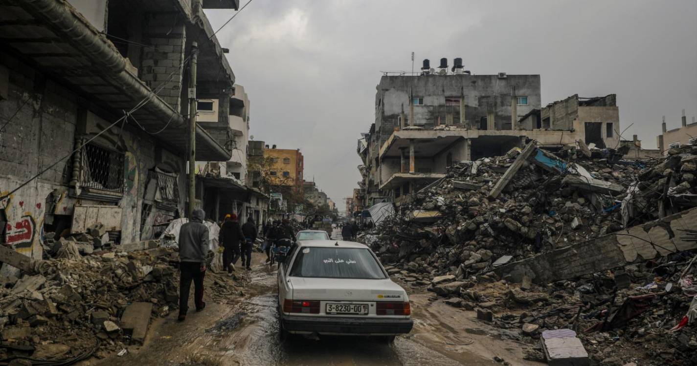 Israel: Pelo menos 90 mortos em Gaza após ataques israelitas durante a noite