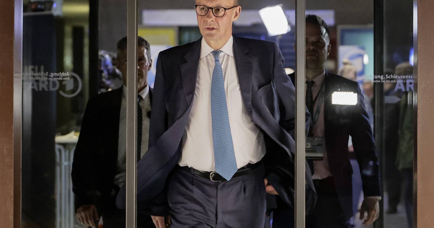 Alemanha/Eleições: Conservador Merz volta a rejeitar qualquer cooperação com AfD