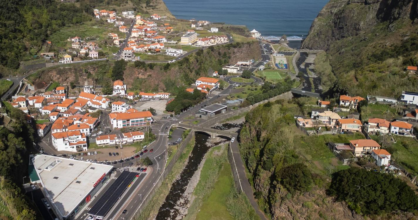Juventude Popular denuncia “falhanço ético” na gestão do canil e resíduos municipais em São Vicente