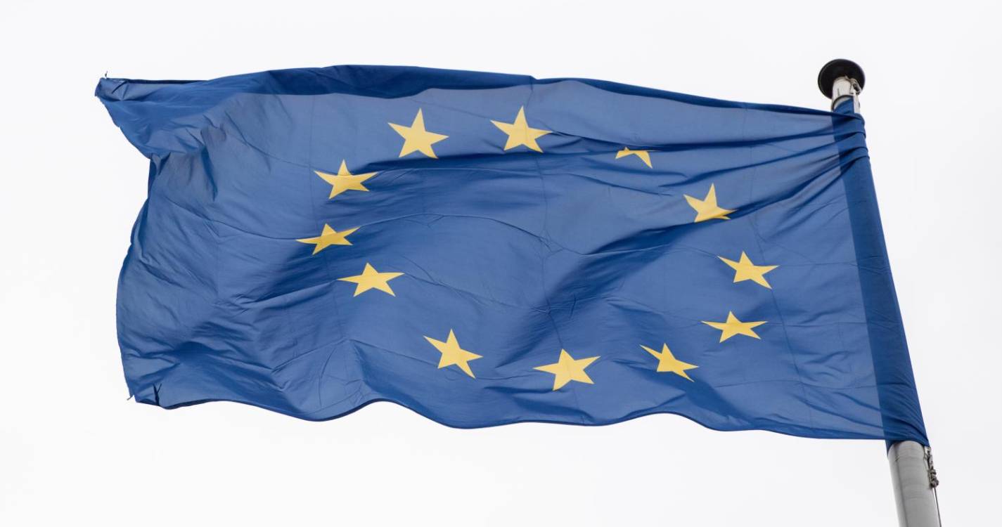 Ucrânia: 27 da UE chegam a acordo sobre 13.º pacote de sanções