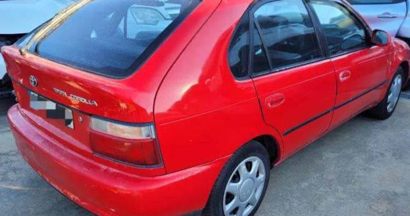 Carro roubado na zona dos Barreiros