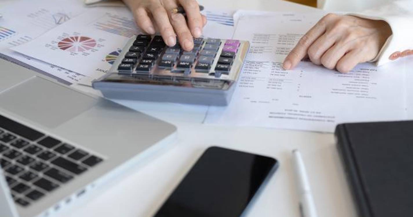 Tribunal de Justiça da UE considera que Portugal não cumpre lei sobre pagamentos em atraso