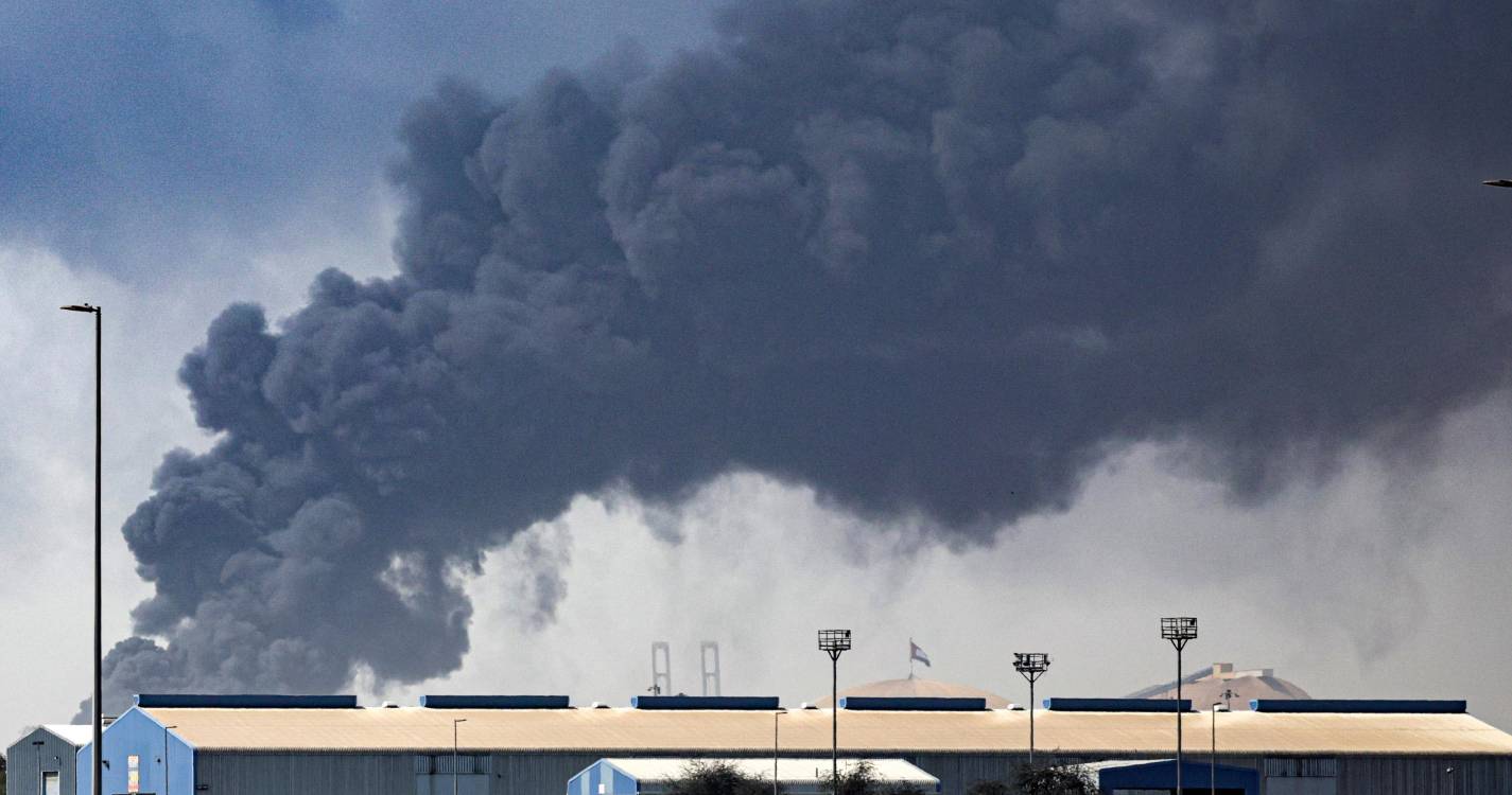 Irão: Madeirense relata momentos de pânico no Dubai