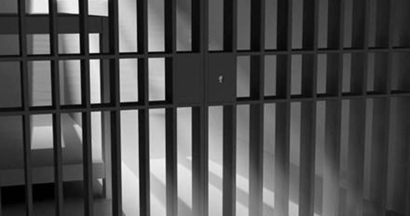 Jovem português suspeito de ordenar massacres no Brasil fica em prisão preventiva