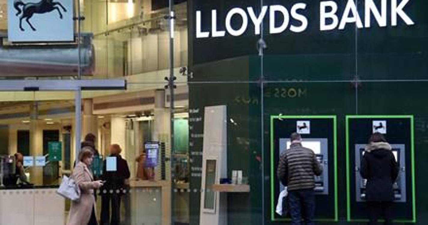 Irão usou contas do Lloyds e Santander UK para escapar a sanções