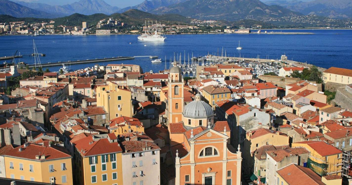 Assembleia da Córsega adota projeto constitucional de autonomia da ilha