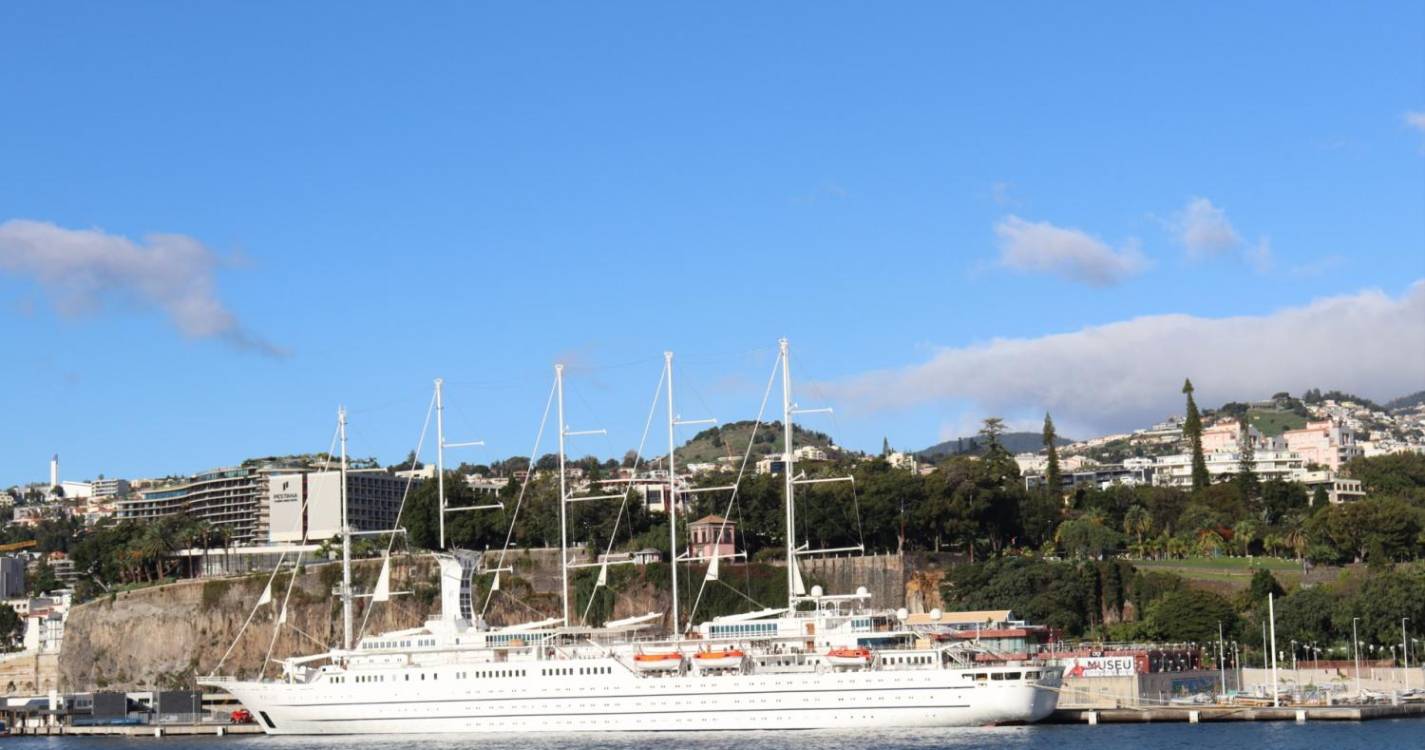 Porto do Funchal recebe hoje um dos maiores navios de cruzeiro à vela do Mundo
