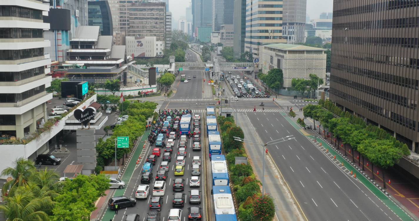 Novo balanço aponta para 37 mortos em desabamento de escola na Indonésia