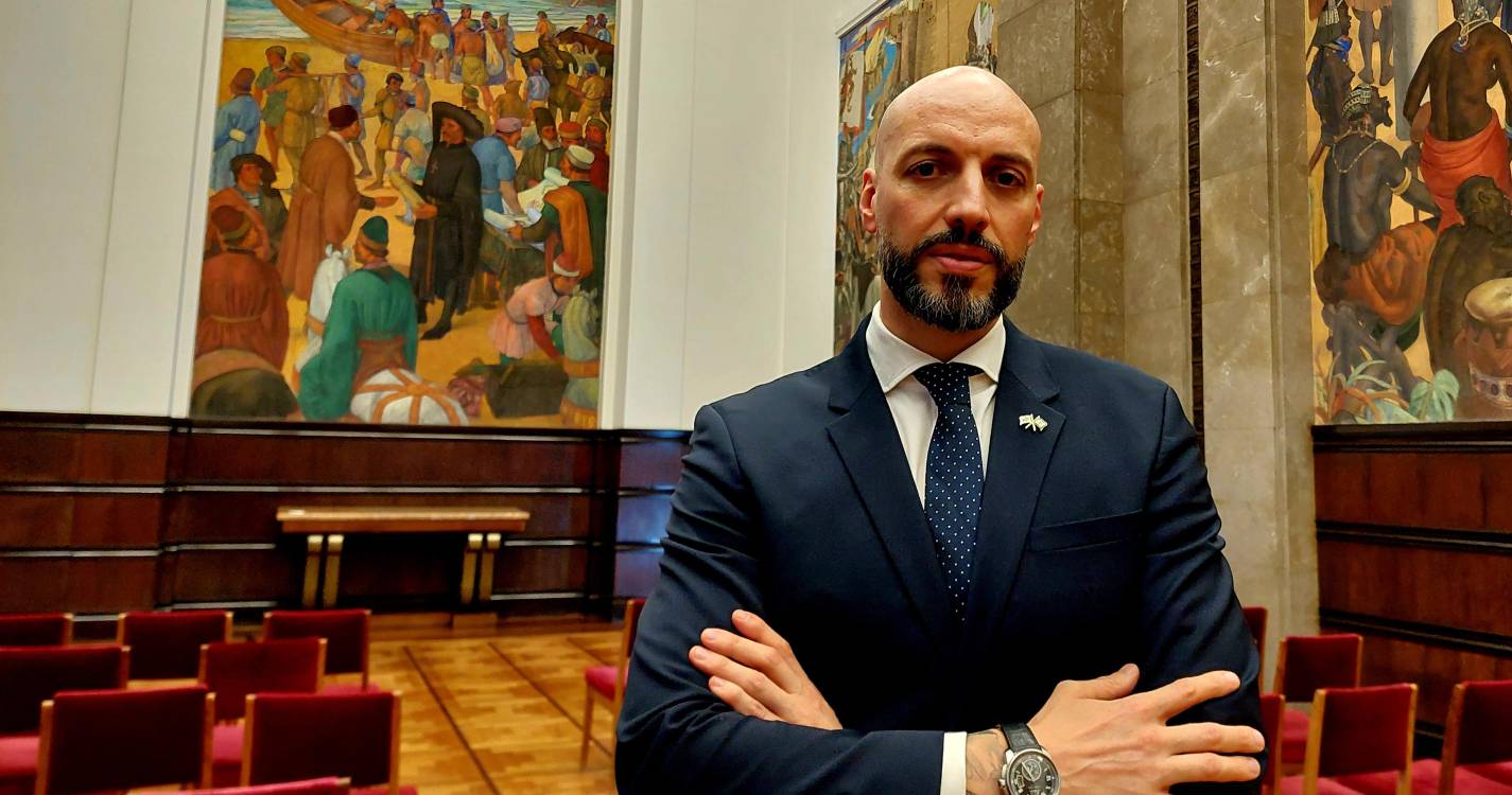 Francisco Gomes felicita PSP por encerramento de estabelecimento onde viviam imigrantes