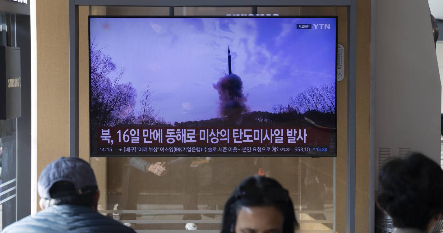 Coreia do Sul diz que Pyongyang lançou míssil balístico para mar do Japão