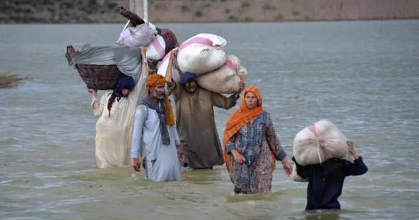 Sobe para 111 número de mortos no Paquistão devido a fortes chuvas