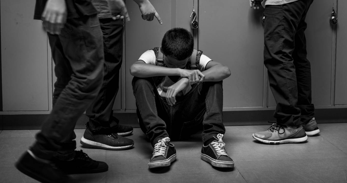 Rapaz de 15 anos agredido em Braga, ato filmado e divulgado nas redes sociais