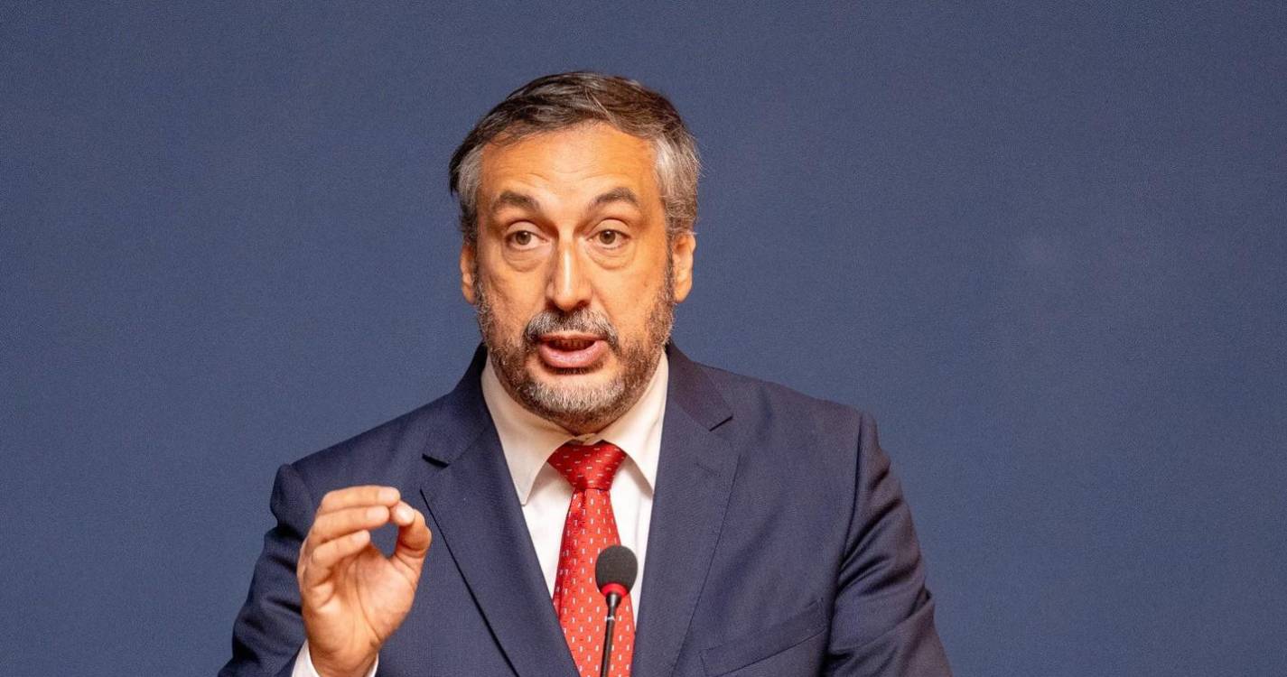 PS denuncia que orçamento de São Martinho corta nos apoios às famílias “para criar tachos”